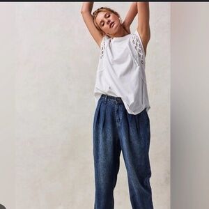 FP Table for Two Tee White